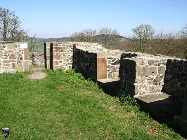 Hohenburg, HombergEfze (Ruine, Gipfelburg) Burgenarchiv.de